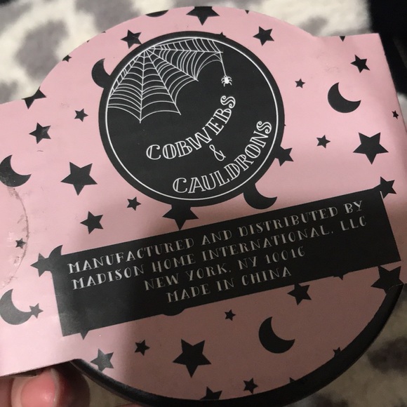 NWT Good Witch/Wicked Witch mug set - Picture 2 of 2